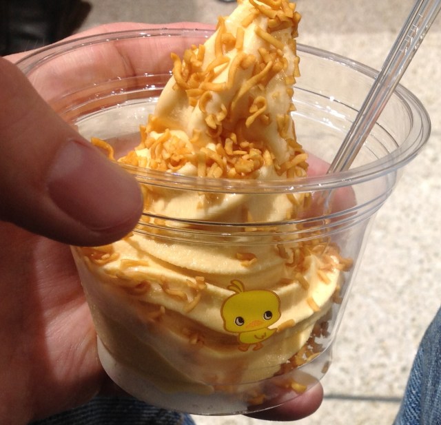 We try some chicken ramen-flavored ice cream at Chikira-House in Osaka